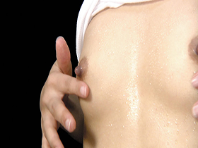 Aカップ貧乳勃起乳首　サンプル画像16